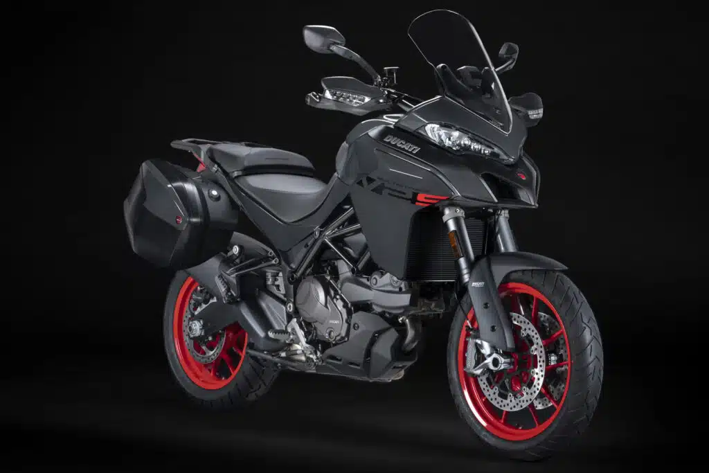 2022-ducati-multistrada-v2-lineup-first-look-adventure-touring-motorcycle-14 svg+xml;charset=utf