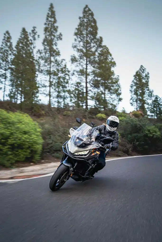 Honda-NT1100-Gran-Canaria-Rental-Celiska-27 svg+xml;charset=utf