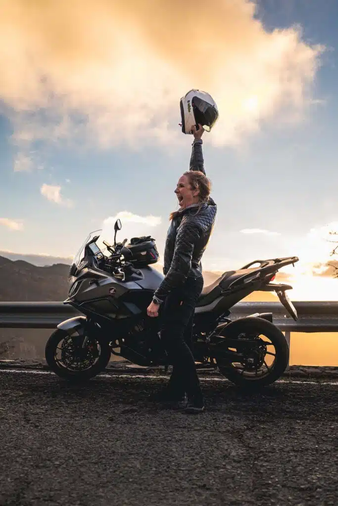 Honda-NT1100-Gran-Canaria-Rental-Celiska-63 svg+xml;charset=utf