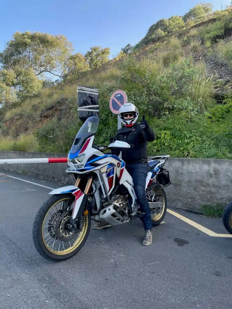 atas svg+xml;charset=utf